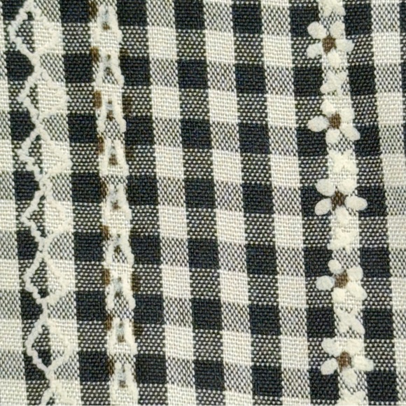 Yak & Yeti Checked Sleeveless Top - Picture 6 of 8